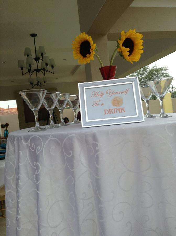 Sunflower Court Bed And Breakfast Gaborone Exterior foto
